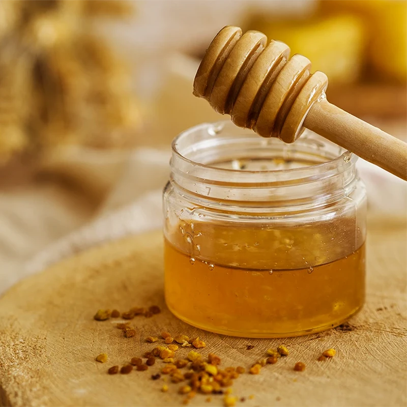 Miel artisanal prêt pour l’expédition